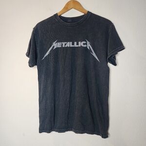 Metallica Shirt Adult Size Medium Grey Short Sleeve Men's Band Tee Pullover